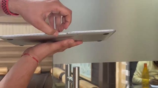 (Web It World) MacBook Air A 1466 Core I5 4th Gen 4gb Ram 256gb Ssd 13