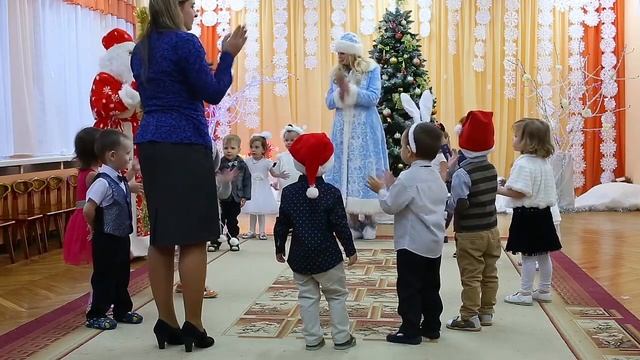 Новогодние детские песни и танцы смотреть онлайн