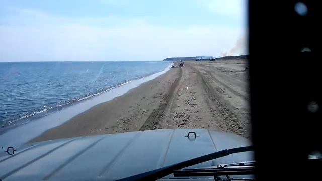 На УАЗике по пляжу!!!!Сахалин смотреть онлайн