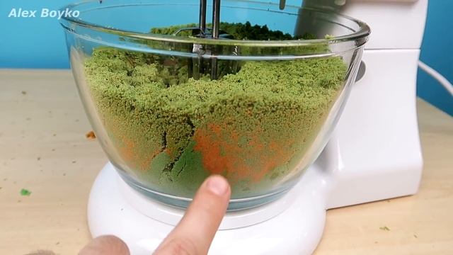 Что если бросить в Миксер Железные Гайки, Кубик Рубика и Кинетический песок? alex boyko смотреть онлайн