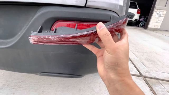 How to replace the #REAR #Bumper #Reflector on your #JEEP #Cherokee #2018 смотреть онлайн