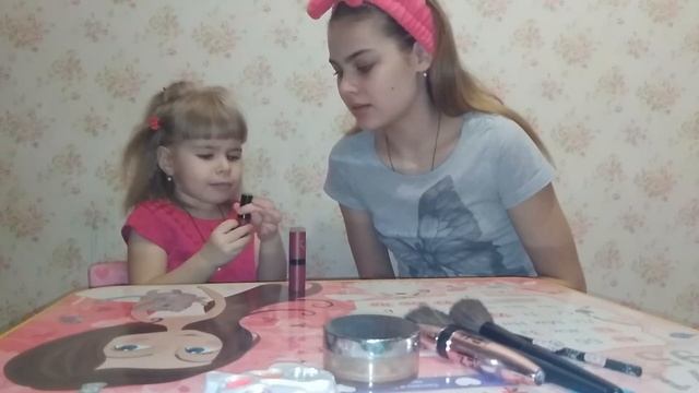 Марьяна делает Aне макияж!!! смотреть онлайн