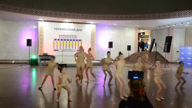 Креативна студія "ALTDANCE" центру розвитку дитини "АЛЬТЕРНАТИВА" смотреть онлайн