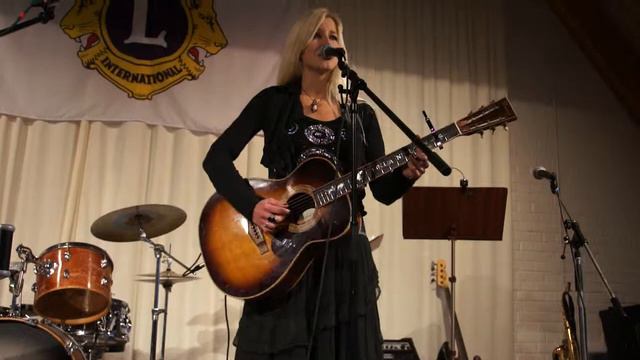Ännu dofta kärlek Marie Fredriksson cover framför av Nilla Nielsen. смотреть онлайн
