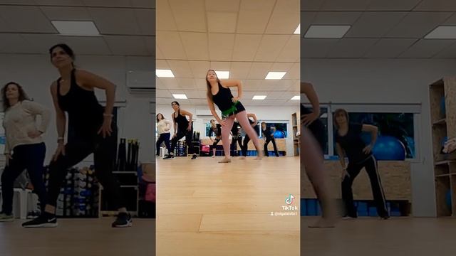 Belly dance workout. Basic steps & movements | Урок Танца живота. Основные шаги и комбинации | ריקו смотреть онлайн