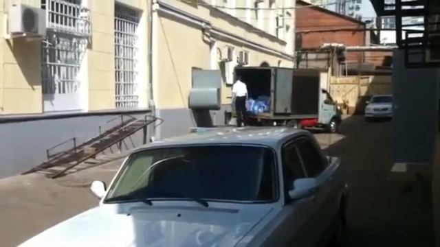 О чём молчит трек - номер... Или как я жду свою посылку. смотреть онлайн