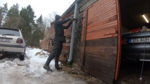 Водосток из канализационной трубы. Дешевый вариант в гараж.