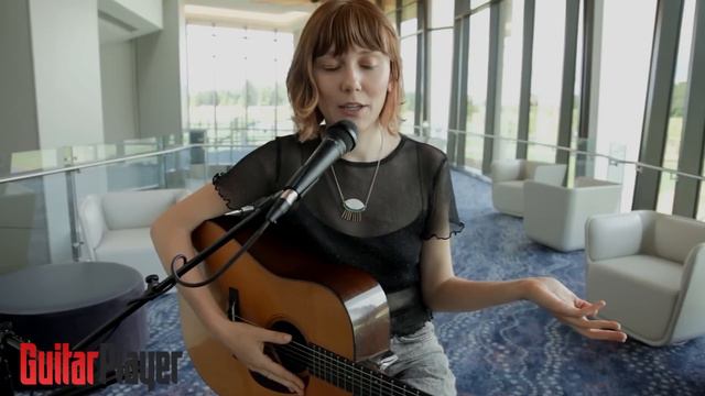 Molly Tuttle: My Life In Five Riffs смотреть онлайн