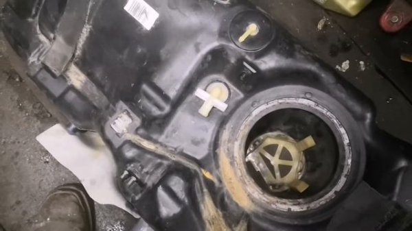 #opel_corsa_vita Ставим Топливный Бак Opel_C в место Бака Opel_B