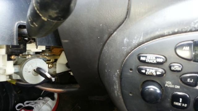How to fix key stuck on the ignition on Ford смотреть онлайн