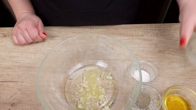 Лучше Готовьте Двойную Порцию! ВКУСНЕЙШАЯ ЗАКУСКА из ПОМИДОРОВ смотреть онлайн