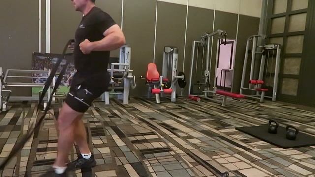 Express Session 19 - 20 minute BFR training session using Kettlebells & Sleds смотреть онлайн