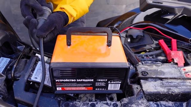 Снегоотвал НУЖный или БЕСполезный??? РАСЧИЩАЕМ снег во дворе. смотреть онлайн