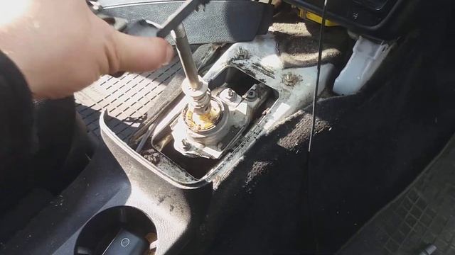 Замена тяги кулисы Пассат б5, ремонт кулисы Passat b5 смотреть онлайн