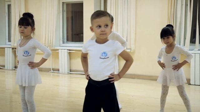 Танцевалия - танцы и песни для детей. 0+ смотреть онлайн