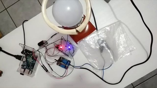 Acendendo Lâmpada com Comando de Voz - Orange Pi PC Plus + Python смотреть онлайн