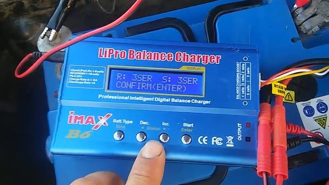 Как заряжать LiPo аккумулятор кораблика для рыбалки Camarad Speed