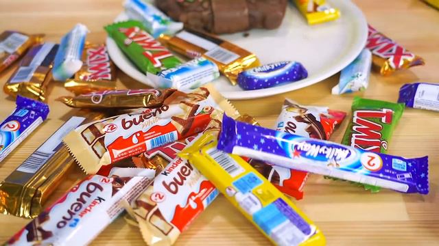 НАСТОЯЩАЯ ЕДА VS ШОКОЛАДНАЯ ЕДА ЧЕЛЛЕНДЖ|Кто последний перестанет есть, тот и выиграл от RATATA COO