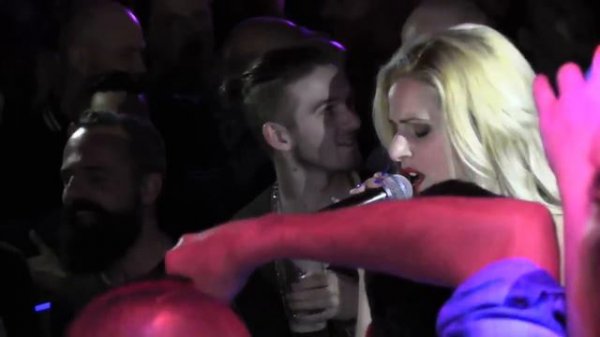 ESCKAZ in Amsterdam: Suzy - Quédate conmigo