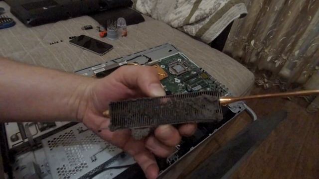 Обслуживание моноблока. Чистка и замена термопасты!