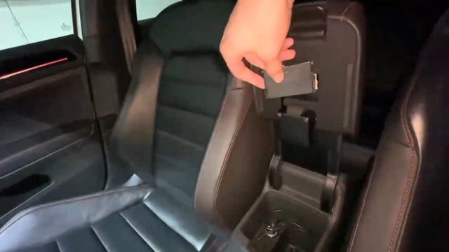MK7 GTI Armrest Rattle Fix (actually takes 5 seconds) смотреть онлайн