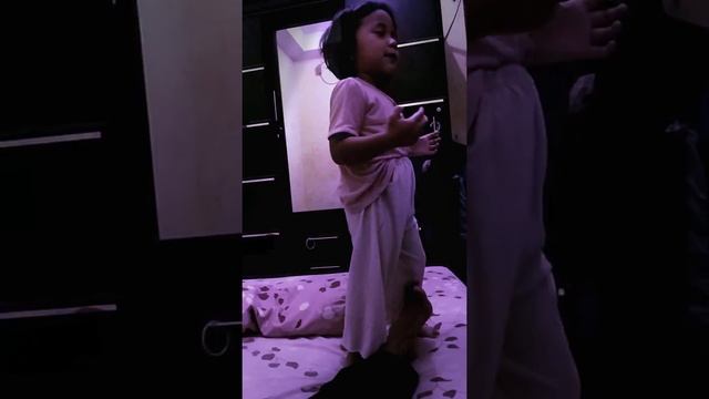 Rachel R3 Singing n dancing Havana смотреть онлайн