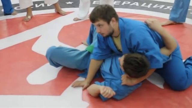 Борцовская техника. Группа Дениса Синютина в клубе 