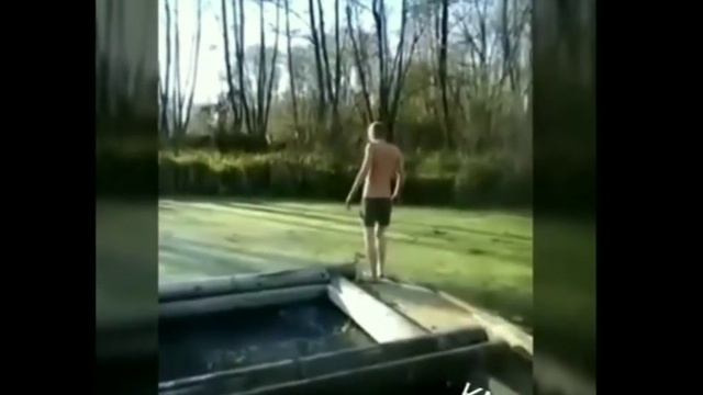 Парни с гробом снова в деле мем 2020 смотреть онлайн