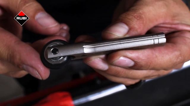 CORONA | Rodel EXTREME RUBI смотреть онлайн