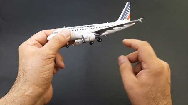 Airbus А-318 Air France. Eastern Express 14429 1:144