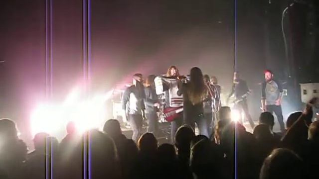 In Flames- Peter Iwers receives Sabres Jersey 5/15/15 @ Town Ballroom смотреть онлайн