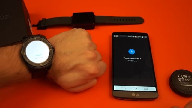 LG G Watch R: распаковка и первый взгляд смотреть онлайн