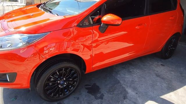 Roda new fiesta preto brilhante cadilac. смотреть онлайн