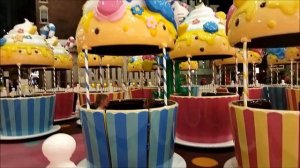 10. «Остров мечты» - парк развлечений в Москве. Hello Kitty - «Сладкая карусель»