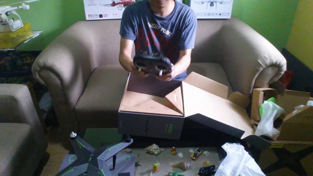 Unboxing Xiro Xplorer V смотреть онлайн