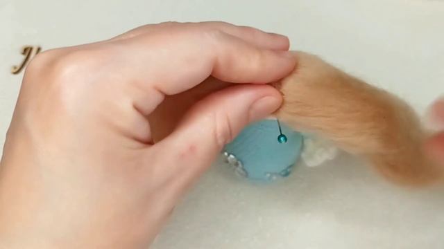 Волосы для куколки из пряжи для валяния