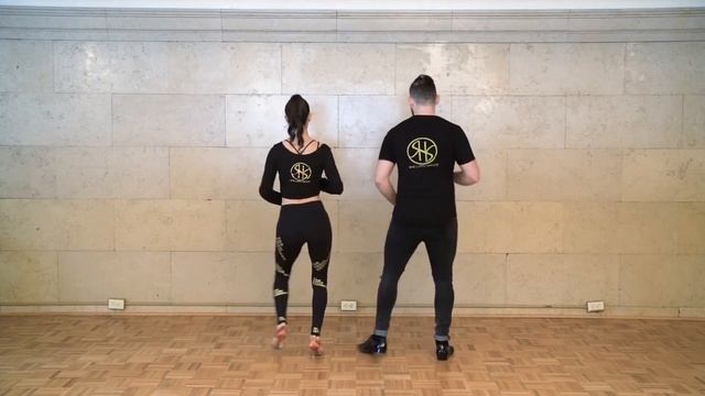 3 Traditional Bachata Basics (Front, Back, Side) смотреть онлайн