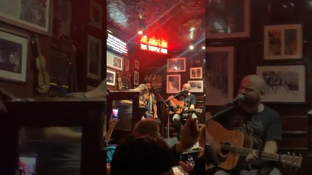Dublin-The Temple Bar смотреть онлайн