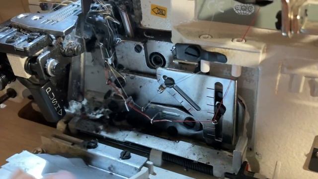 Typical GN794D, четырехниточный промышленный оверлок смотреть онлайн