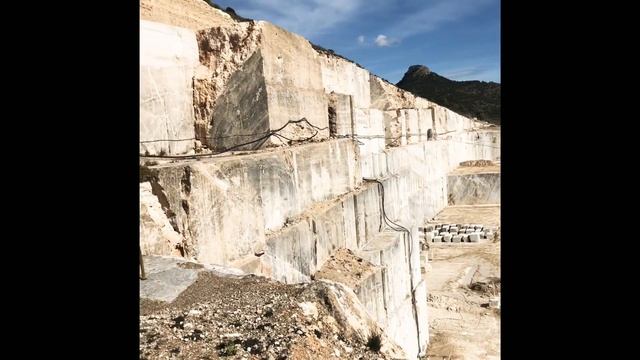 Испанский мрамор Имперадор Дарк смотреть онлайн