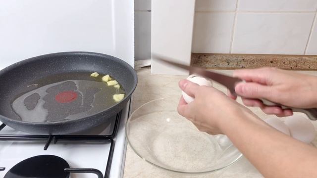 КАК ВКУСНО ПРИГОТОВИТЬ ЦВЕТНУЮ КАПУСТУ. ЦВЕТНАЯ КАПУСТА В ЯЙЦЕ И СУХАРЯХ. смотреть онлайн