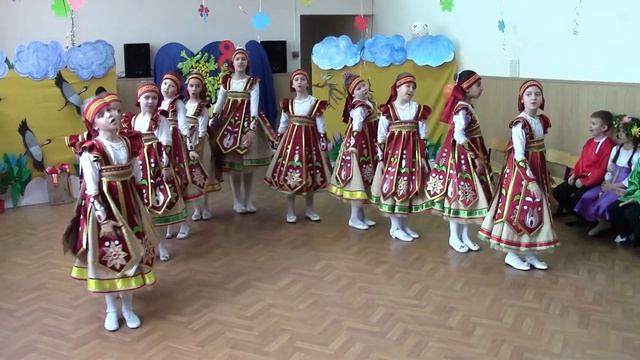 Утренник в школе №19 , посвященный празднику 8 марта смотреть онлайн