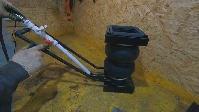 Пневмодомкрат. Домкрат на пневмоподушке от кабины грузовика смотреть онлайн