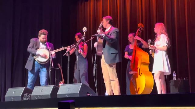 "I Can't Help If I'm Still In Love With You" (Hank Williams Cover) | TBSB смотреть онлайн