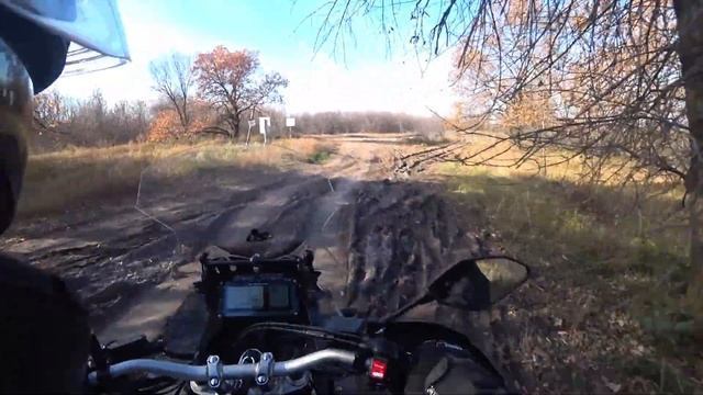 Волго-Ахтубинская пойма на Yamaha Super Tenere 1200 и Bajaj Boxer 125X смотреть онлайн