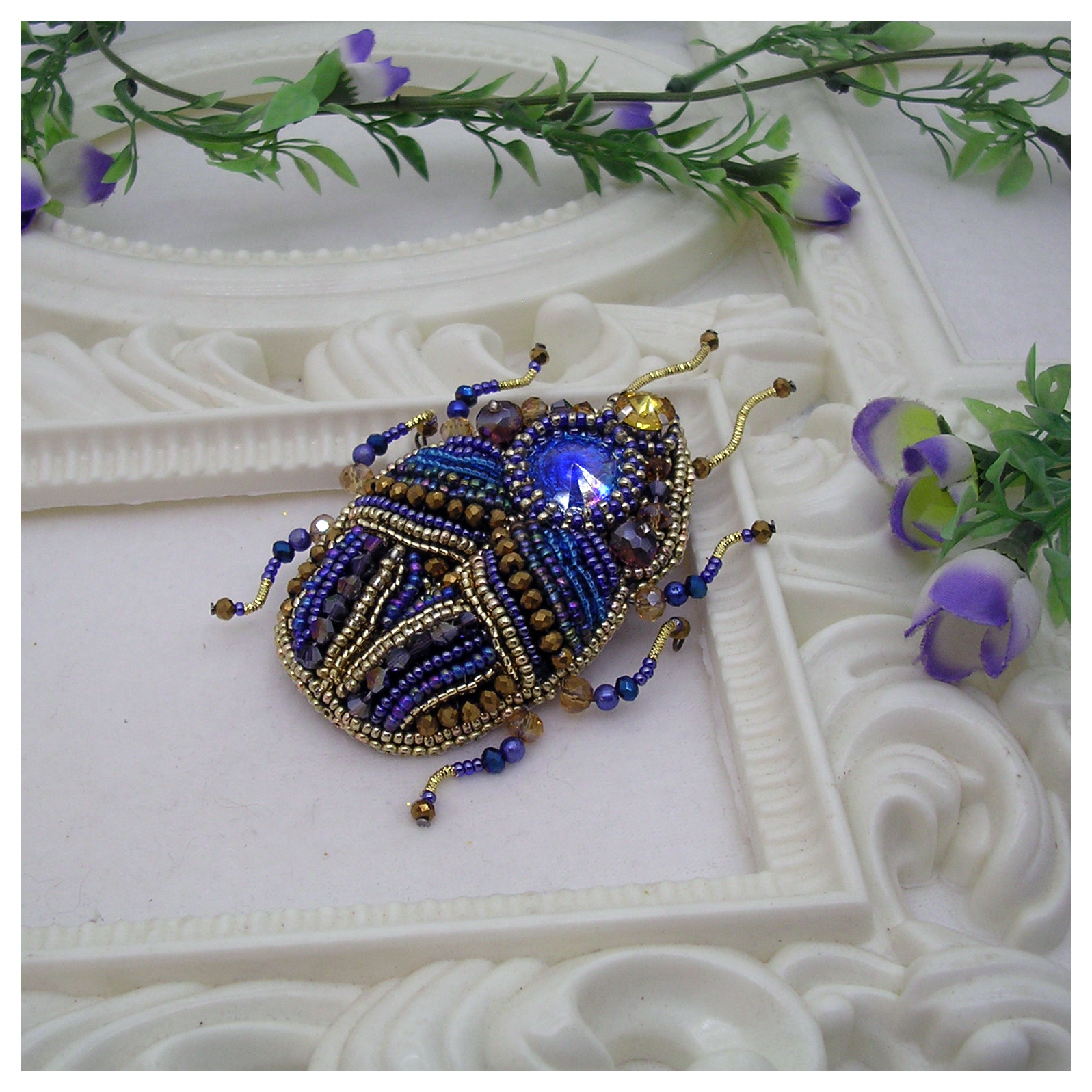 вышивка бисером - жук №2. Ручная работа. Мастер Марина Боровская.