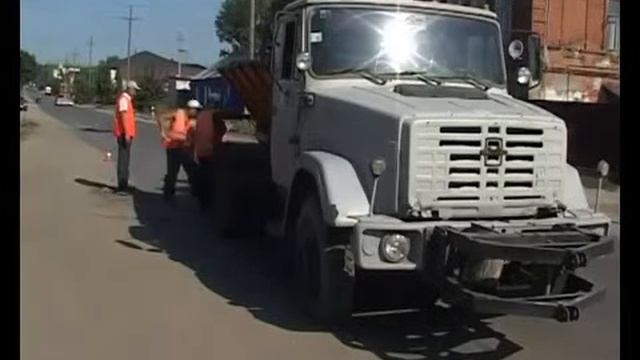 «Дорсервис» занялся внеплановым ремонтом ул Орджоникидзе в Кузнецке- смотреть онлайн