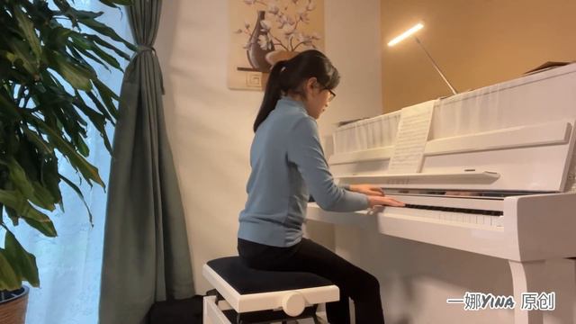 M spielt Bach little prelude in c minor BWV934 大M弹奏巴赫c小调小前奏曲BWV934/Kawai K200 смотреть онлайн
