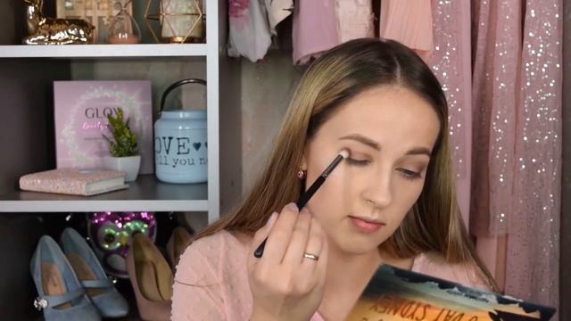 БЮДЖЕТНАЯ КОСМЕТИКА ДЛЯ НОВИЧКА Как сделать красивый макияж если мало денег МЕЙКАПЕР ЮЛЯ смотреть онлайн