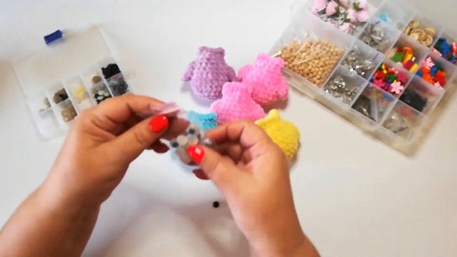 Неделя стартов с Аннушкой День 2 Вяжу брелок совушку из плюшевой пряжи крючком смотреть онлайн